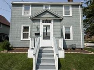 2702 Wollmer STREET, Manitowoc, WI 54220