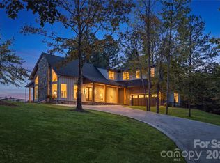 2303 Paddock Cir, Morganton, NC 28655