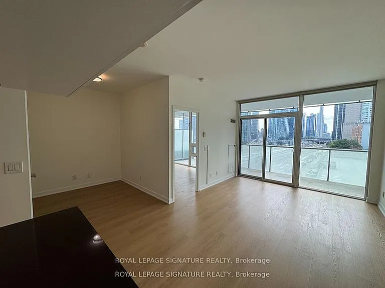1 Market St #914 — Photo 22