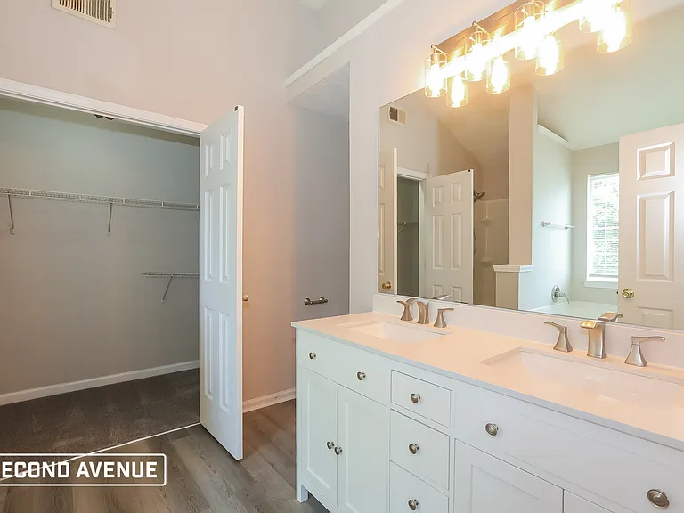 1387 Cater Ln — Photo 12