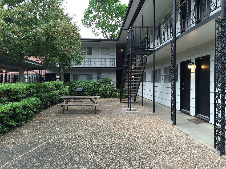 2nd image of 1816 Elmen St APT 10
