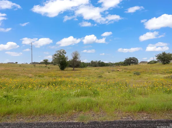 124 CARRIZO RANCH DR LOT 25, Floresville, TX 78114