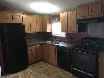 2nd image of 28 Oak West Dr