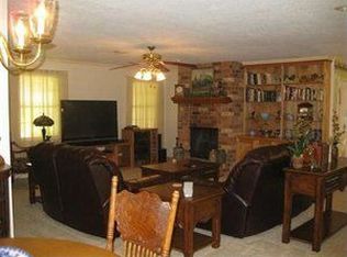5340 Cambridge Ln, Beaumont, TX 77707