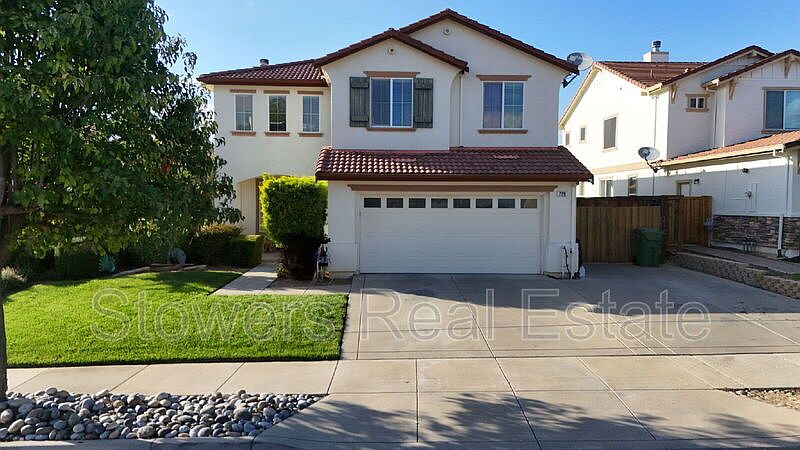1st image of 729 Copperfield Ct