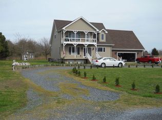 19 Hammock Point Rd, Crisfield, MD 21817