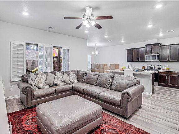 4th image of 7938 Fort Griffen Dr