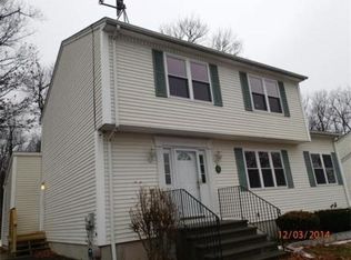 15 Admiral Ave, Worcester, MA 01602