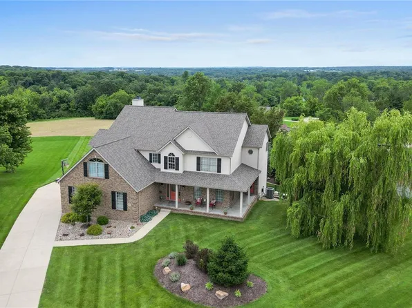 901 High Ridge Dr, Columbia, IL 62236