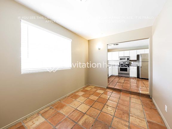 3rd image of 1456 W Runion Dr