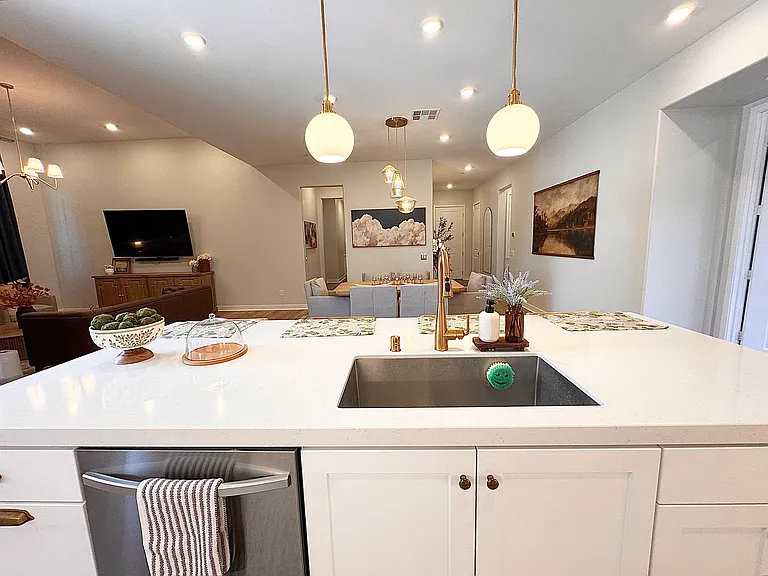 26729 Greylock Ln #302 — Photo 3