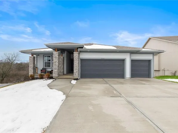 359 N Ferrel St, Olathe, KS 66061
