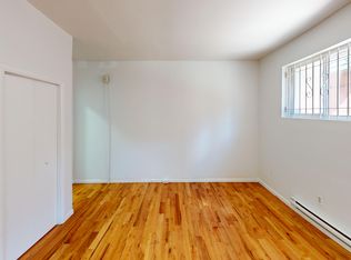 918 Pine St #1R, Philadelphia, PA 19107