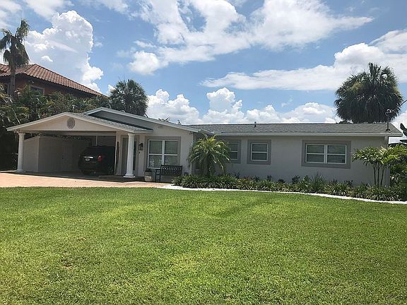 2nd image of 3933 Fontainebleau Dr