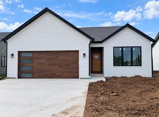 846 Stanton Way, Saukville, WI 53080