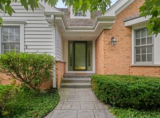 1735 Yale Ct, Lake Forest, IL 60045