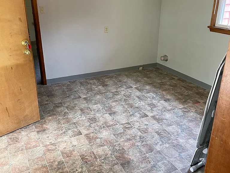 2202 N Fritz Dr — Photo 6