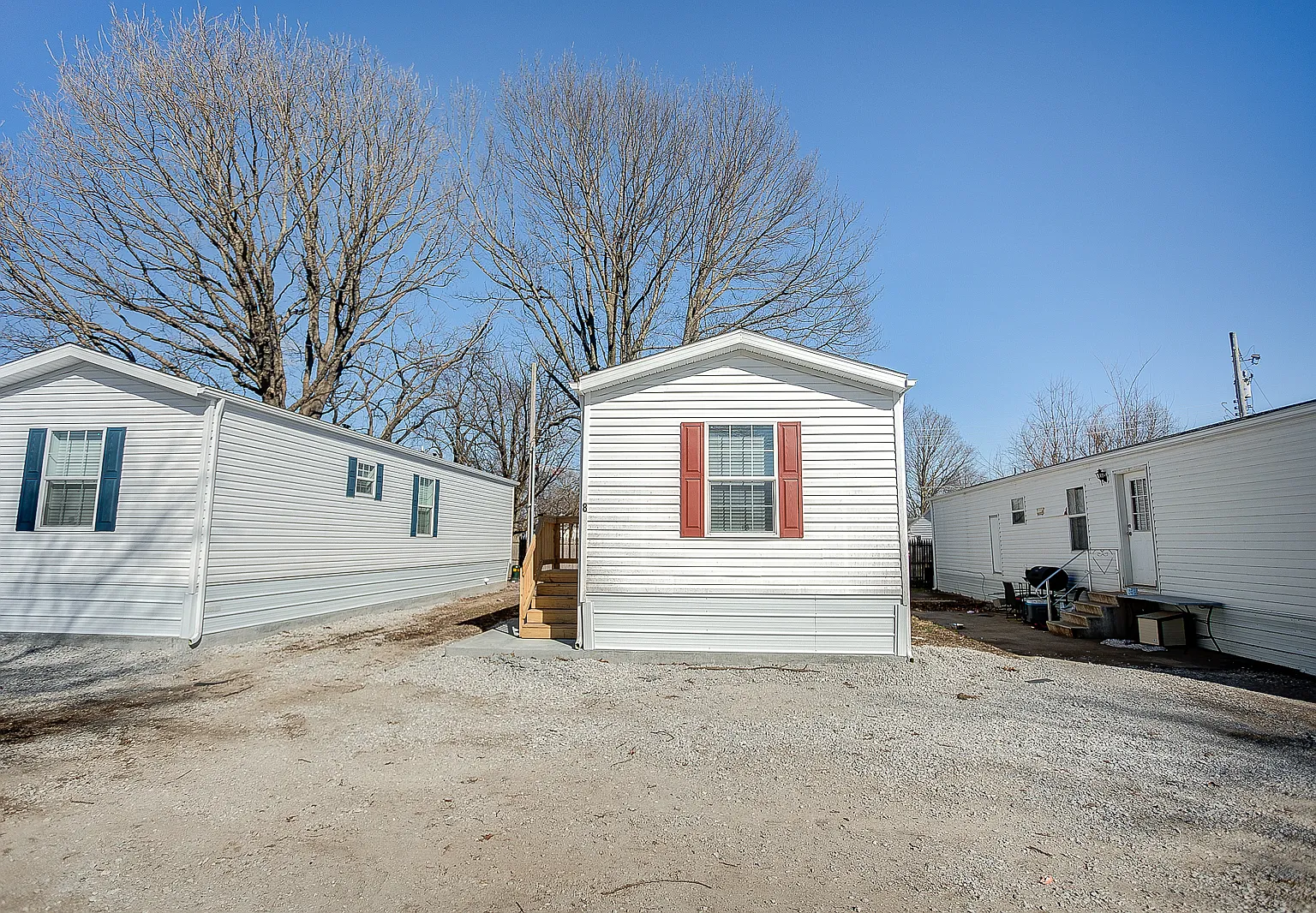 205 N North St — Photo 1