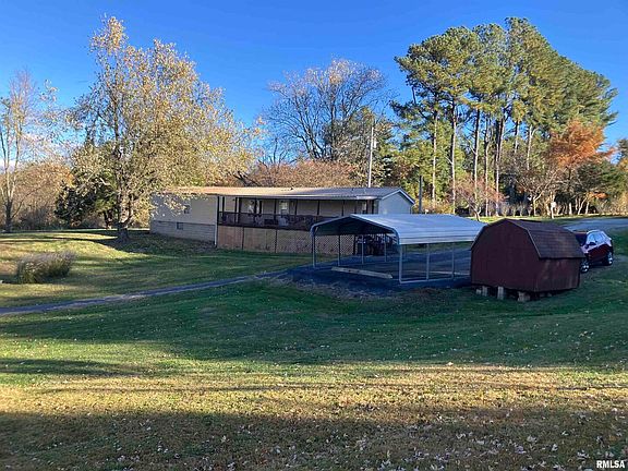 3rd image of 557 Twin Oaks Dr
