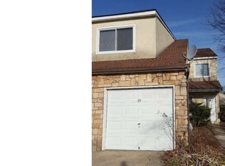 25 Sandra Rd, Voorhees, NJ 08043