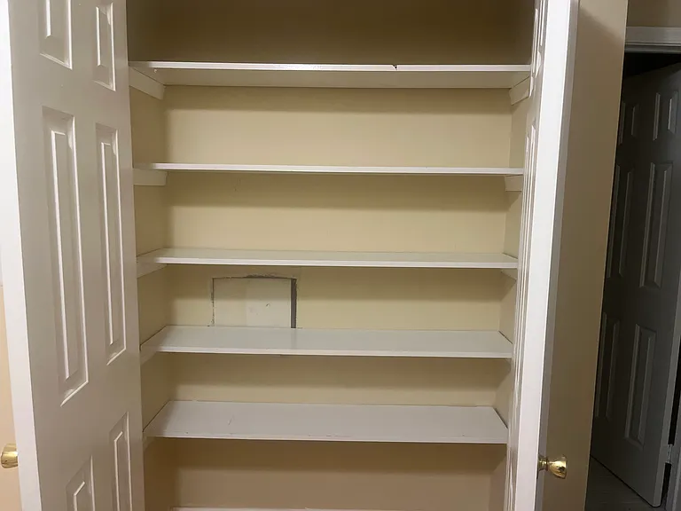 153 Sloane Pl — Photo 10