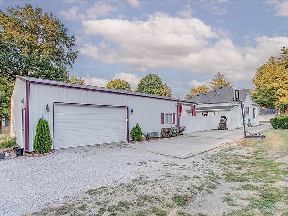 4th image of 417 Klondike St