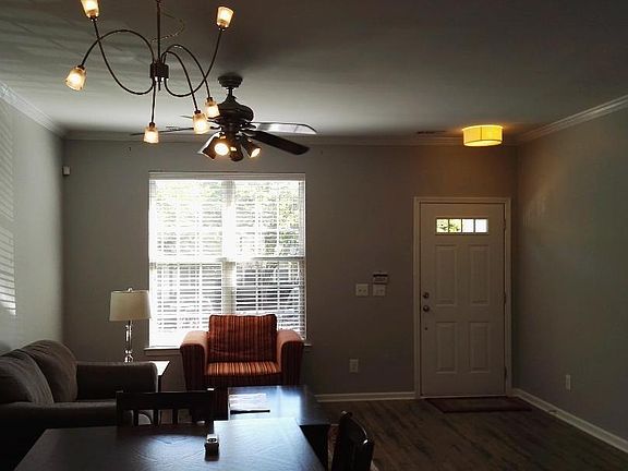 1st floor living room/dining area
