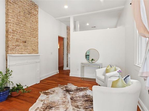 3rd image of 2129 Soniat St