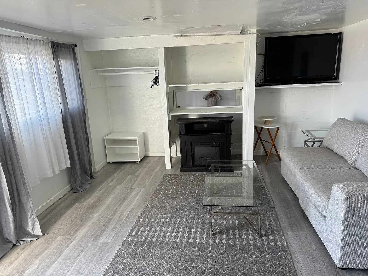 2 bed, 1000 sqft, $1,200 — Photo 2