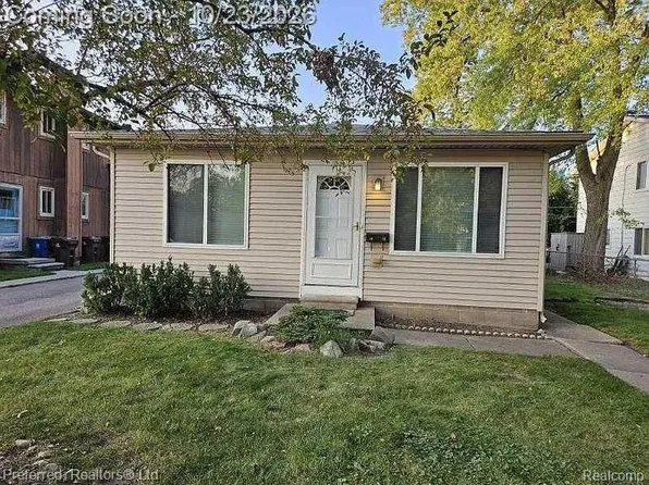 1470 Junction St, Plymouth, MI 48170