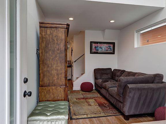 4th image of 3854 22nd Ave SW