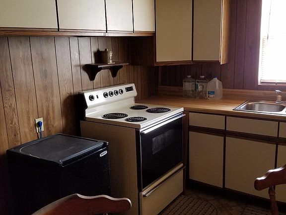 3rd image of 2383 Windstone Dr