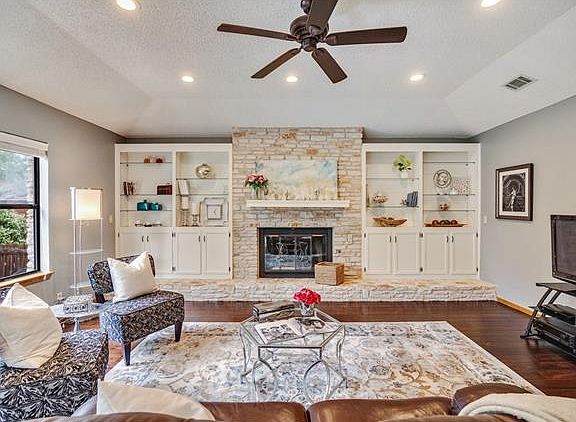 5th image of 5104 Doe Valley Ln