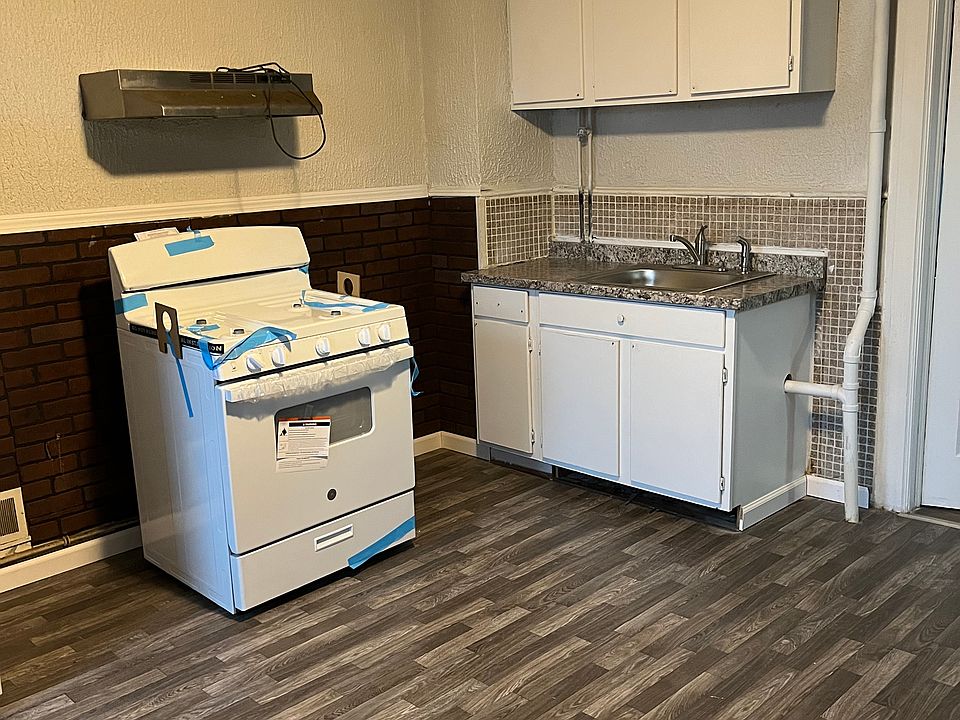 2nd image of 1156 Webster Ave #2