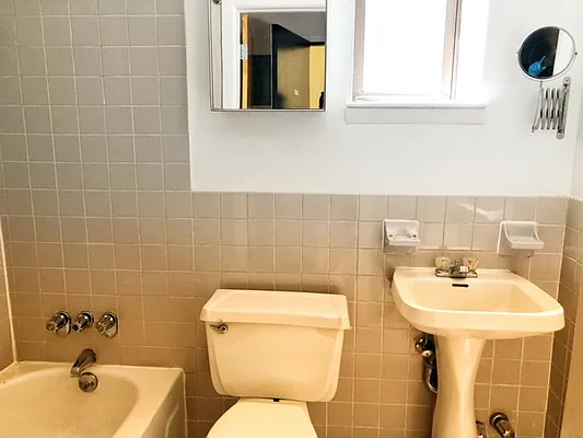 Rented by Friedman Roth Realty | media 25