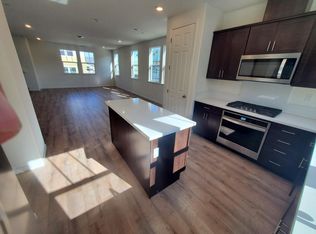 6 Orta Way, Novato, CA 94945