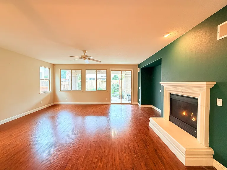 9016 Virginia Fife Way — Photo 10