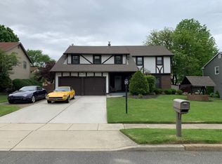 1613 Mayflower Ln, Cherry Hill, NJ 08003