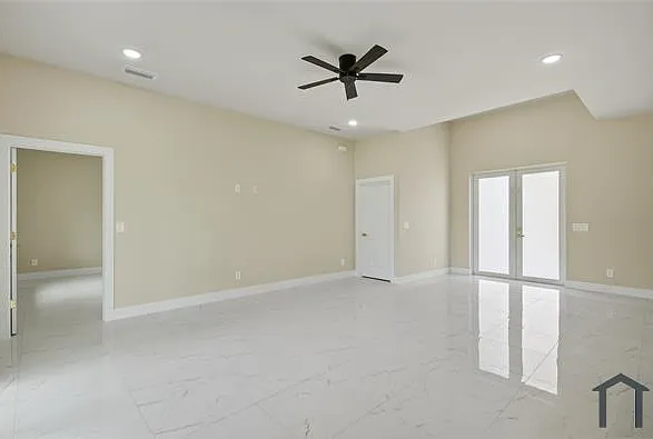 4 bed, 1640 sqft, $2,300 — Photo 3