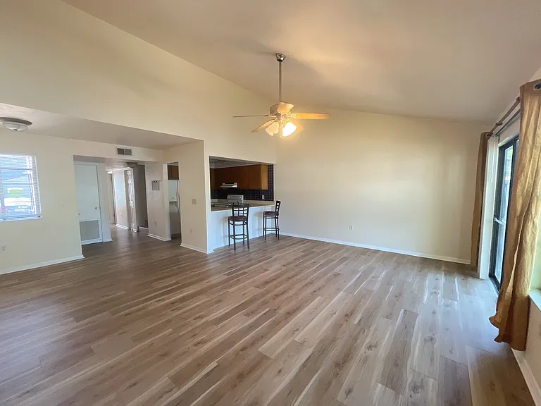 4345 SW 20th Ln — Photo 13