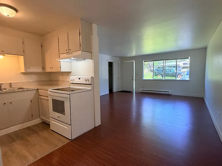 3100 NE 16th St. — Photo 19