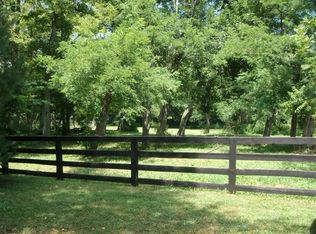 9377 Shelbyville Rd, Simpsonville, KY 40067