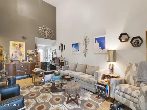 24829 Apple St Unit E, Santa Clarita, CA 91321