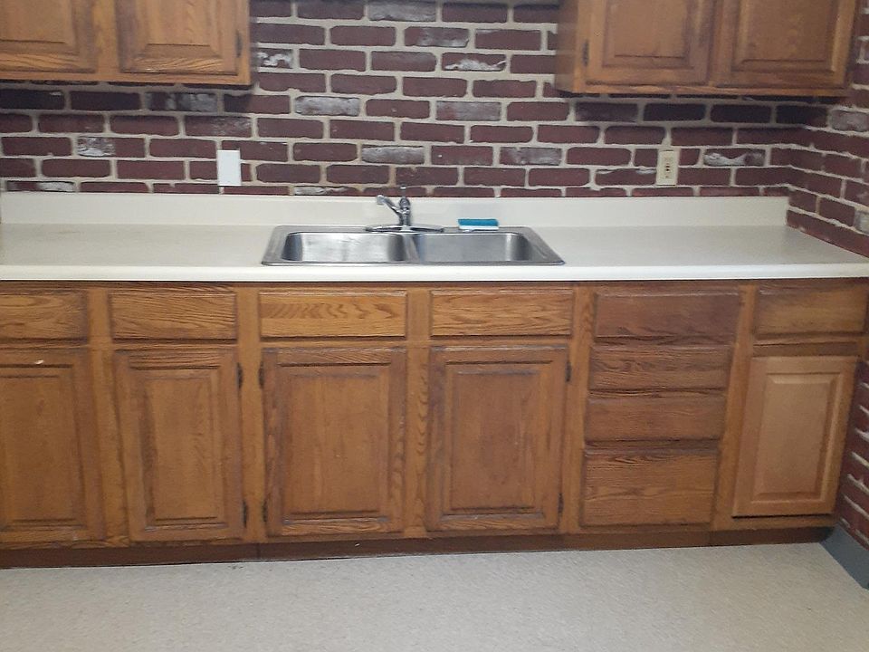 2nd image of 39 S Domedion St