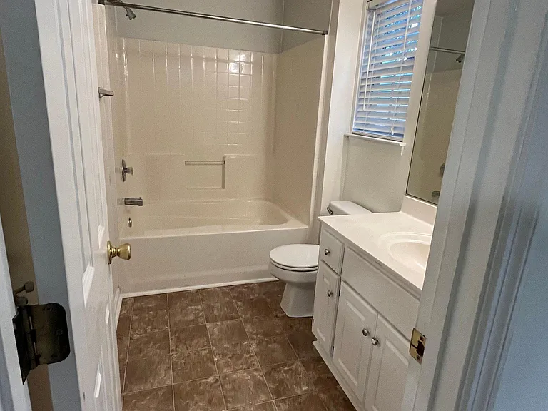 105 Long Creek Way — Photo 8