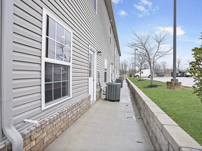 955 Professional Park Dr #102 — Photo 26