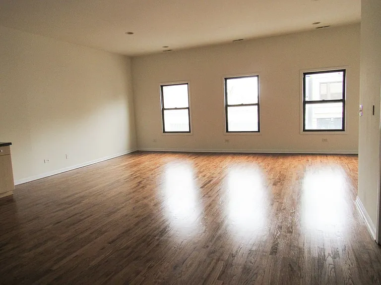2340 N Milwaukee Ave #2 — Photo 5