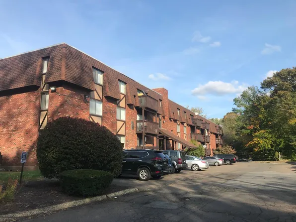 1274 E Main St, Meriden, CT