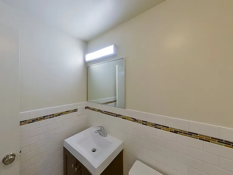 2543 Piedmont Ave #2 — Photo 7