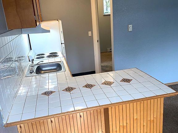 3rd image of 12701 47th Ave SW APT A3